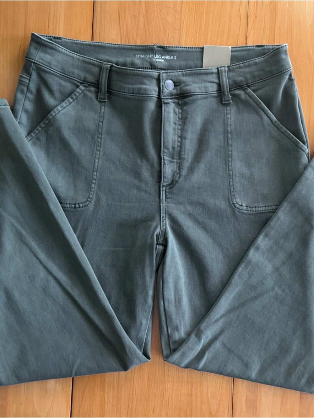 NWT Chico's Soft Utility Pant - Straight Leg Ankle - Olive/Sage Green